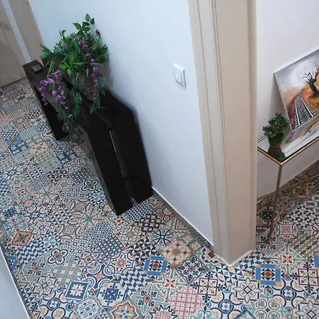 Welcome House - Self Service *